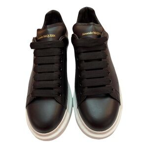 Alexander McQueen Black and White Sneakers Sleek Design